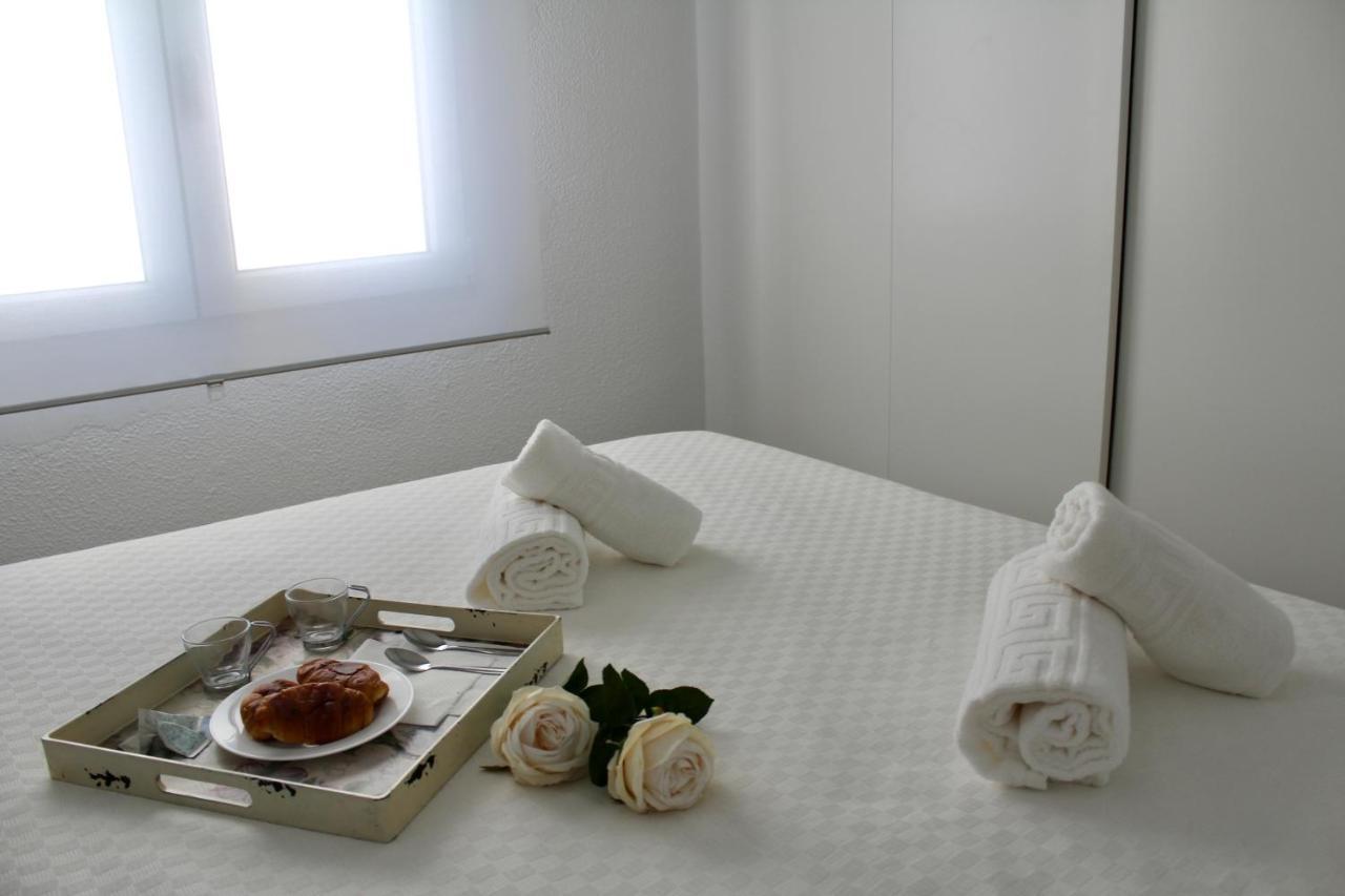 Wish Suite Campana De Sevilla Bagian luar foto